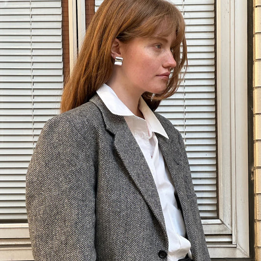 Elizabeth Beyaz Küpe