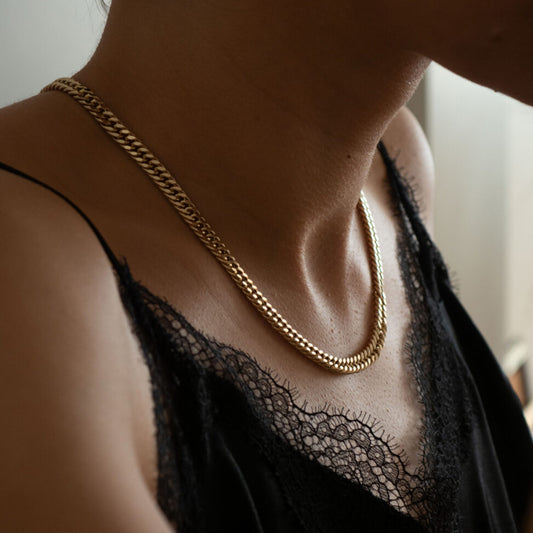 Gurmet Chain Gold Necklace