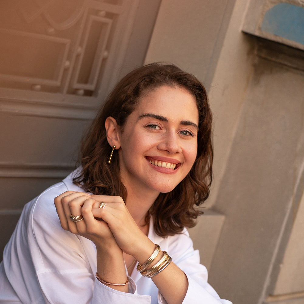 Medium Andrea Altın Küpe