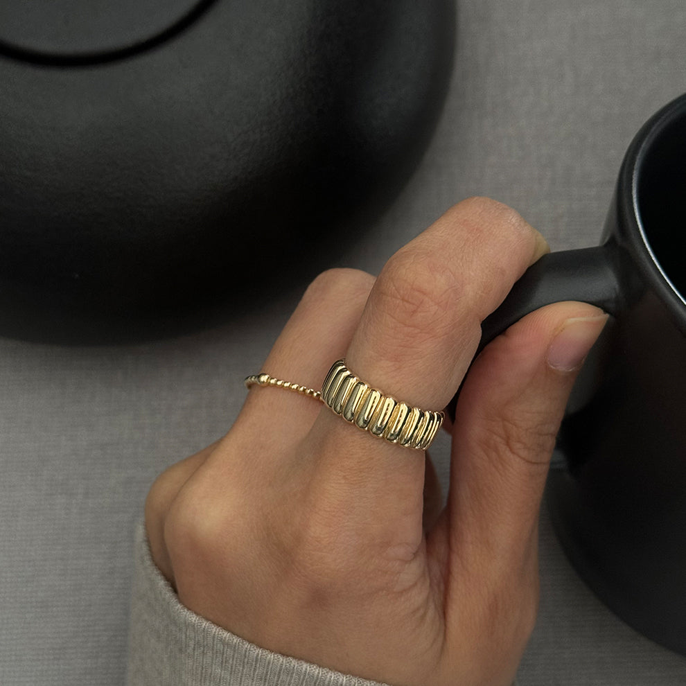 Tiny Ball Gold Ring