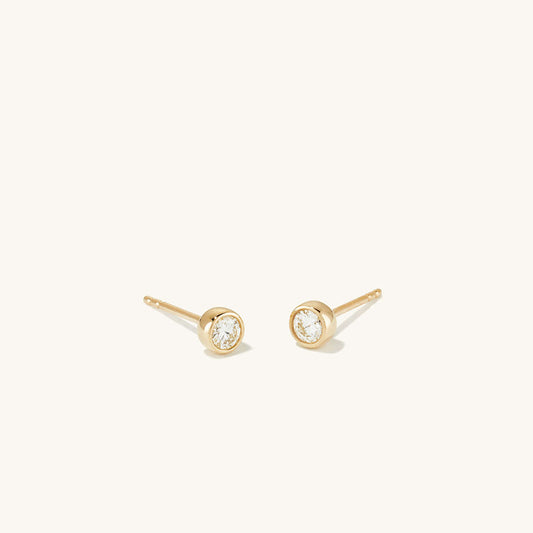 Small Solitaire Gold Earring