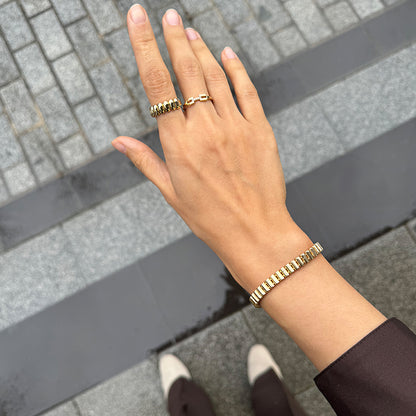 Tube Gold Ring
